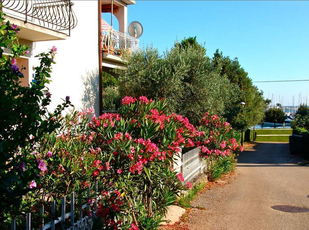 Seafront Apartment Jadri Umag Zewnętrze zdjęcie